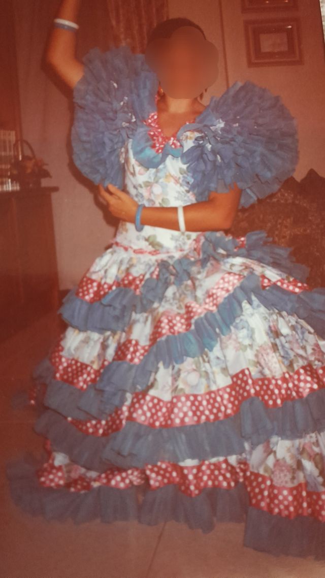 Traje sevillana/flamenca