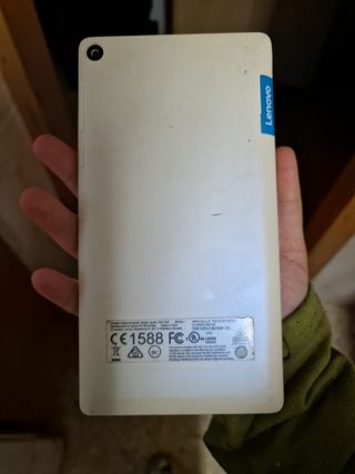 Tablet lenovo TB3-730F