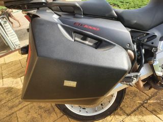 Vendo moto Aprilia ETV 1000 Caponord Trail