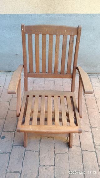 Mesa y sillas de Teca