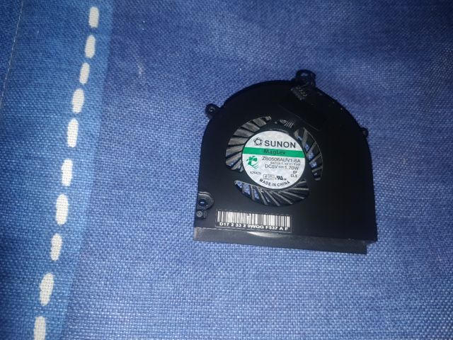 MacBook Pro 13.3 ventola anno 2012