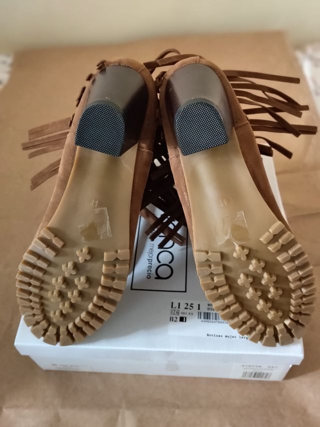 Botines mujer flecos T 41 SIN ESTRENAR