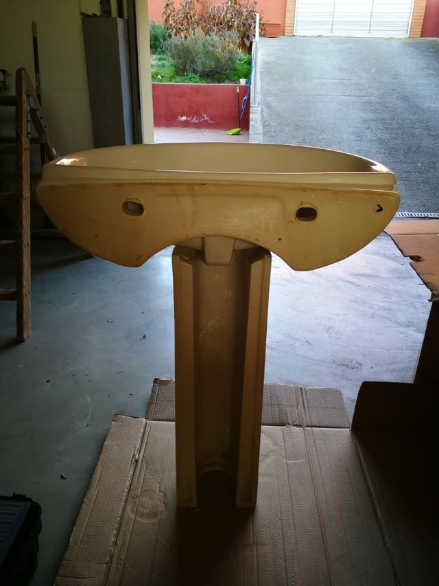 Pica/Lavamanos + pie (65 ancho 52 prof)