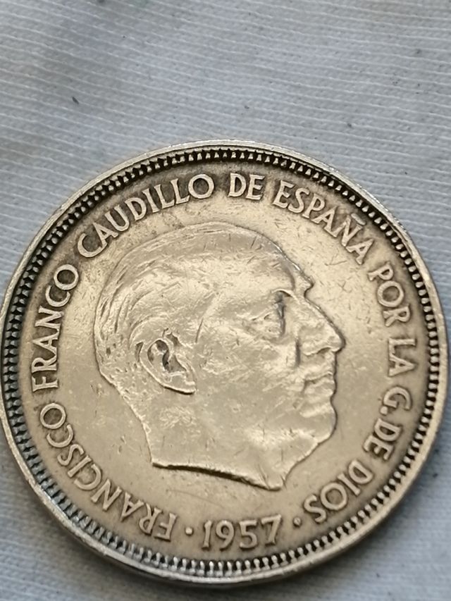 Moneda de Franco 25 pts. 1957*58