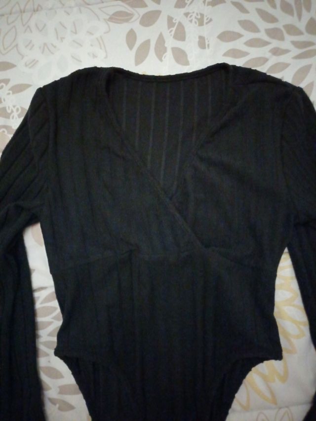 body escotado shein talla s