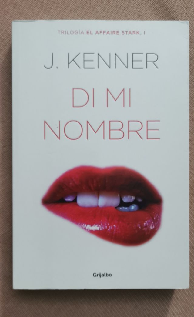 Di mi nombre de J. Kenner