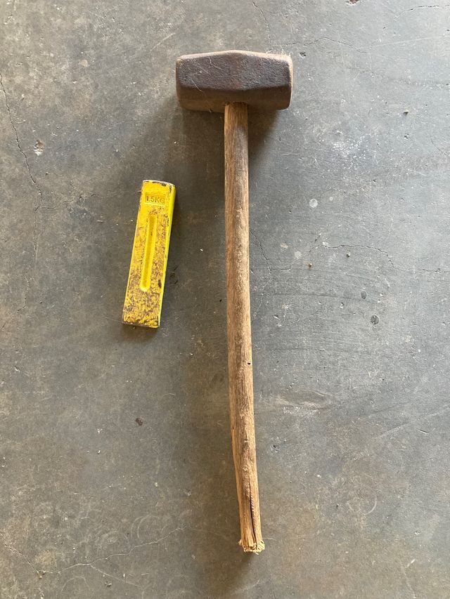 Maza de hierro antigua de segunda mano por 20 EUR en Jerez de la