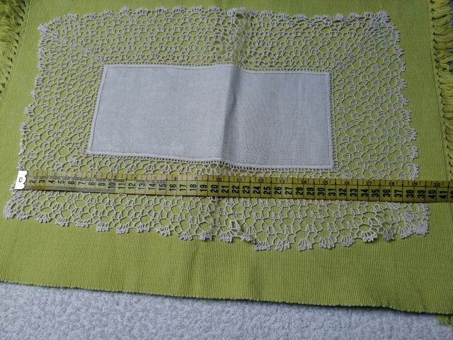 Centrotavola rettangolare fatto a mano