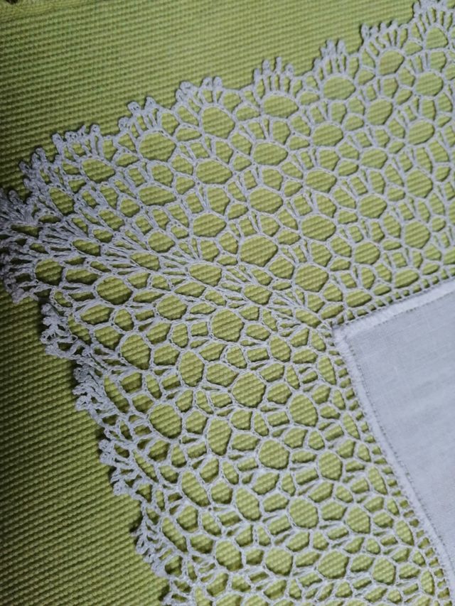 Centrotavola rettangolare fatto a mano