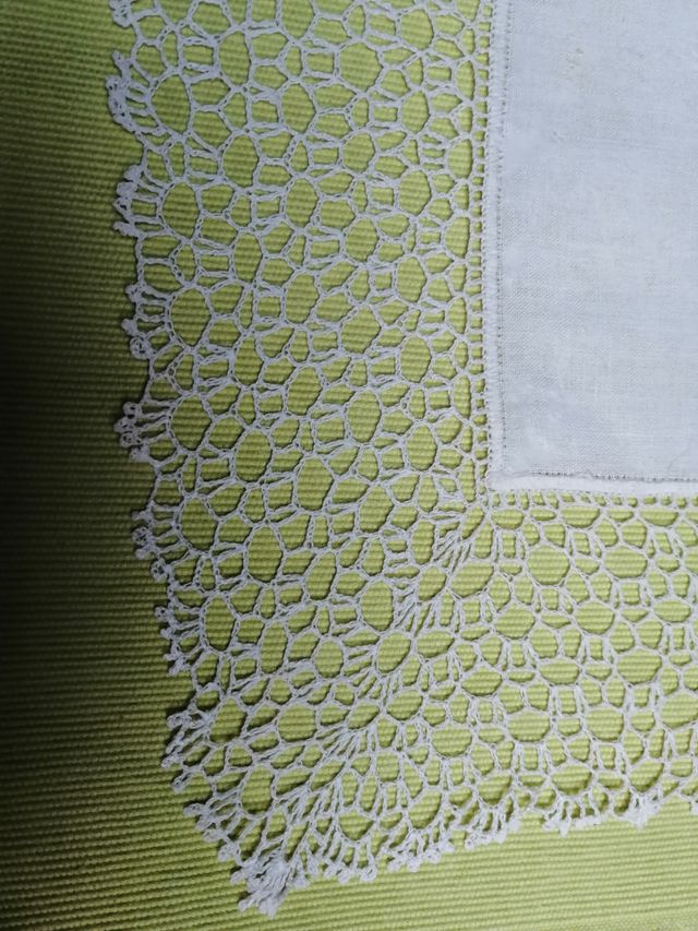 Centrotavola rettangolare fatto a mano