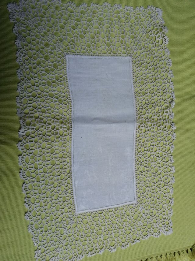 Centrotavola rettangolare fatto a mano