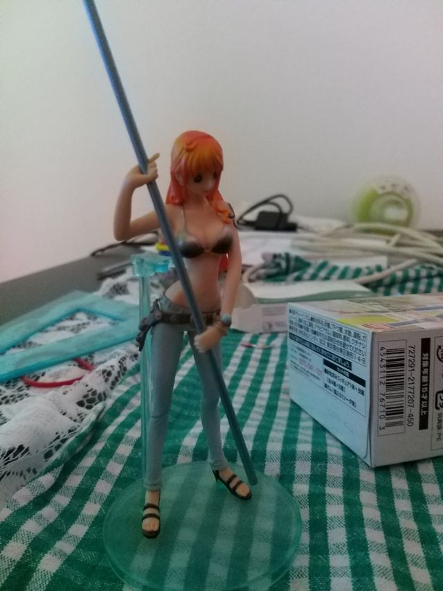 figure Nami di one piece
