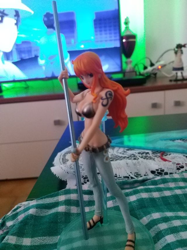 figure Nami di one piece