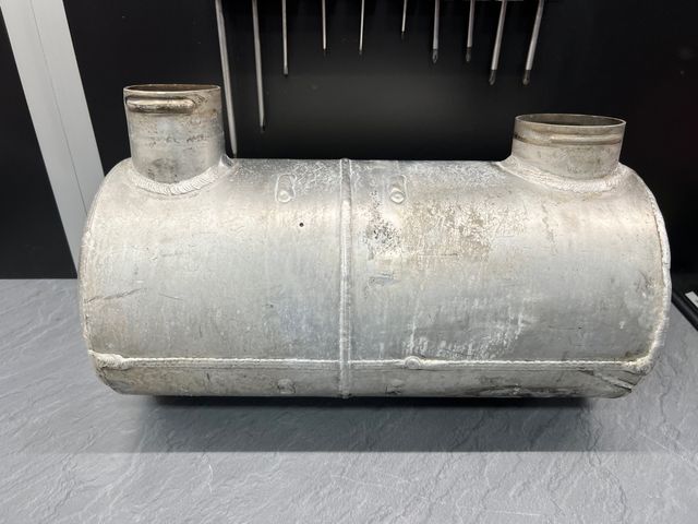 Caja de agua Kawasaki ultra 310