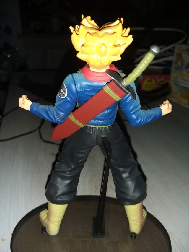 figure Trunks dragon ball