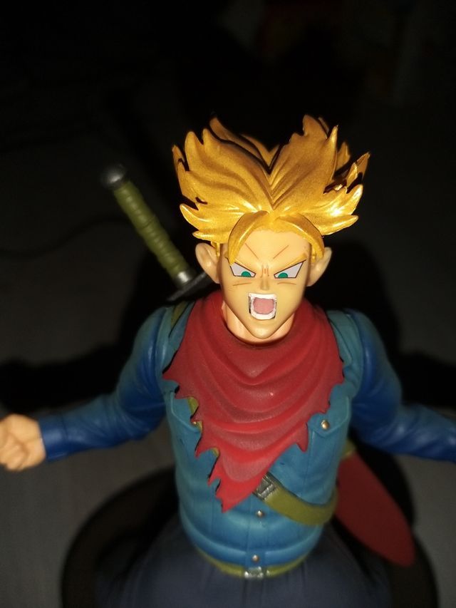 figure Trunks dragon ball