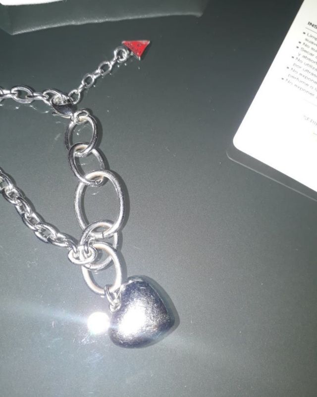 pulsera corazón Guess