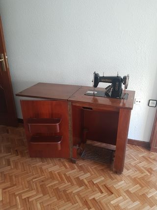 Máquina coser Wertheim