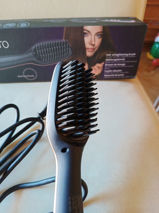 Cepillo eléctrico alisador de pelo Beurer