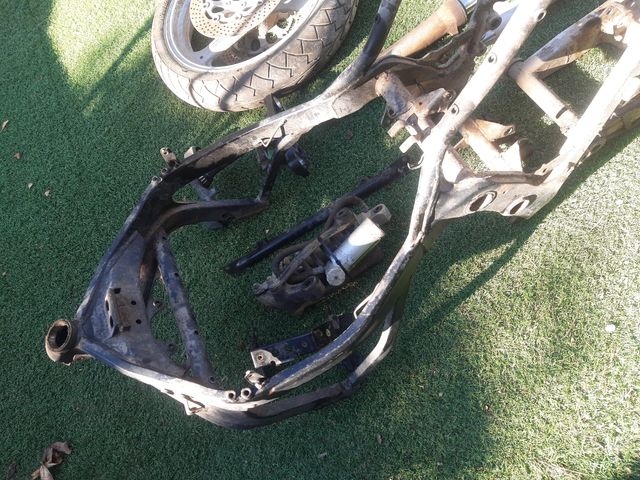 DESPIECE GSX 750 F.