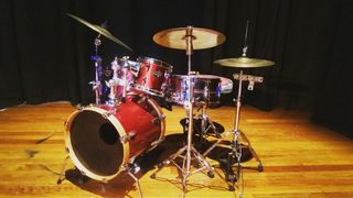 Baterìa (sólo cascos)