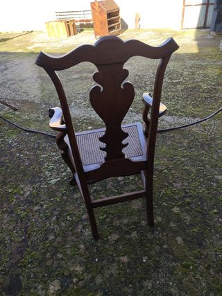 SILLÓN ANTIGUO DE NOGAL Carlos IV 
