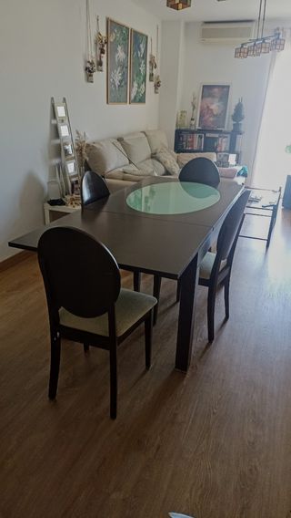 Mesa extensible de madera maciza y 4 sillas
