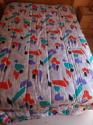 EDREDÓN DE CAMA 105 ,ACOLCHADO.
