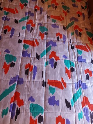 EDREDÓN DE CAMA 105 ,ACOLCHADO.