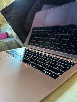 MacBook Air (Retina, 13", 2019)