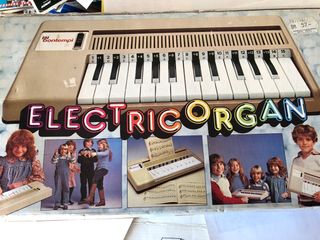 Organo electrico Bontempi B1