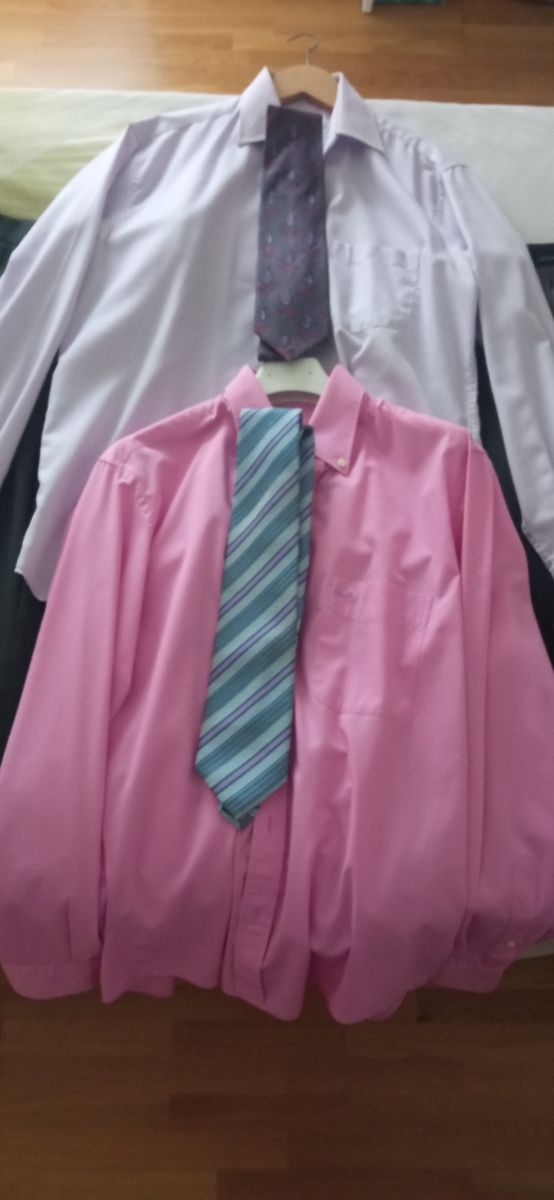 TRAJE UNICEN