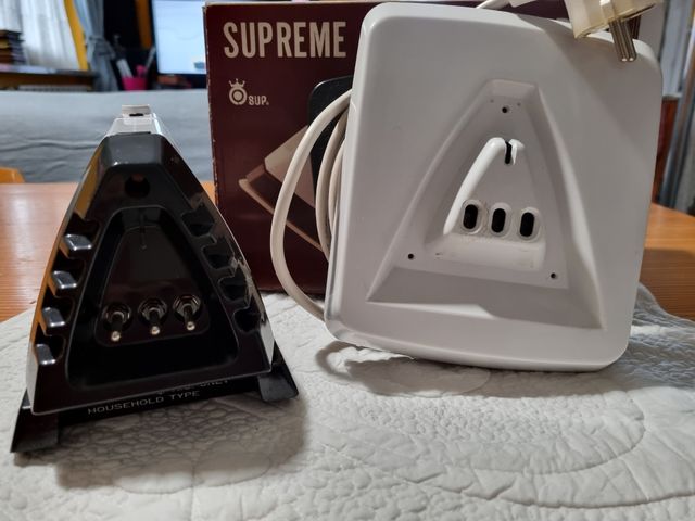 Nuovo ferro da stiro cordless a vapore