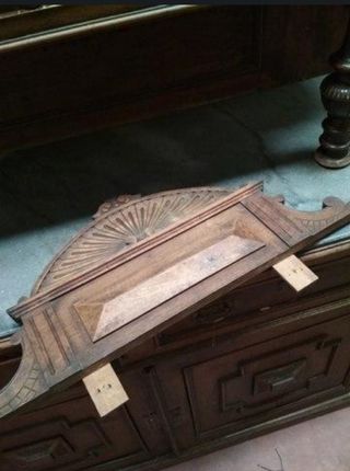 Antiguo aparador desmontable