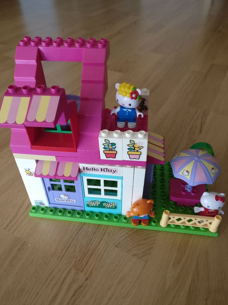 Lego Casa Di Hello Kitty Costruzioni Istruzioni Lego Set