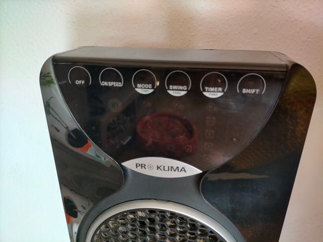 Ventilador  giratorio con mando