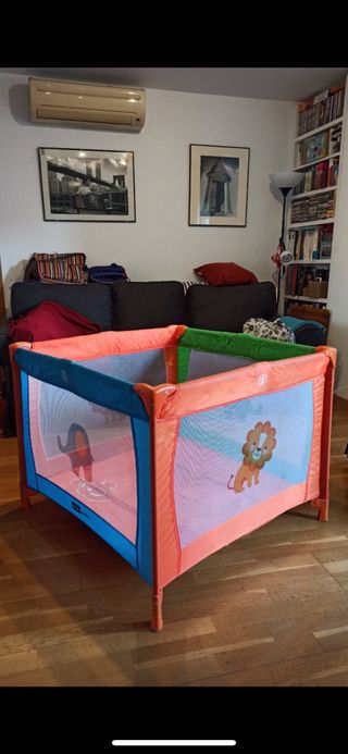 Parque de bebé plegable Staribaby