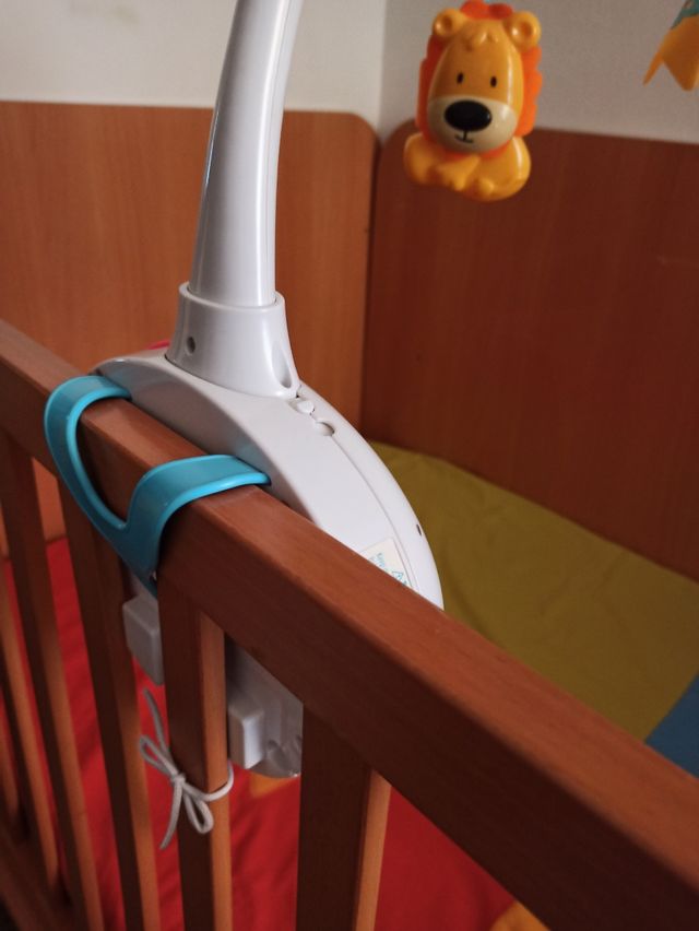 Móvil para cuna musical