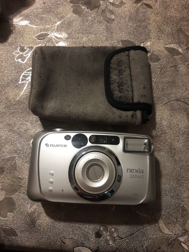 cámara de fotos Fujifilm y samsung