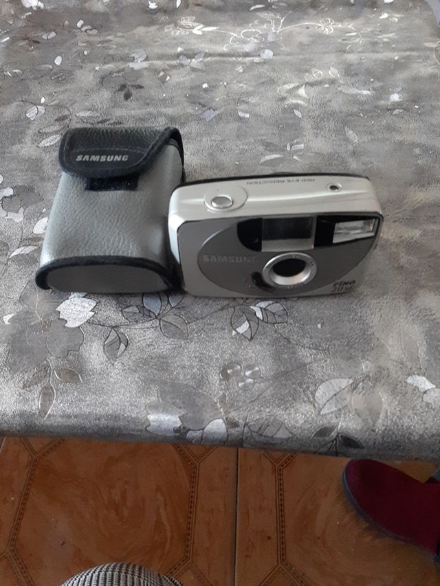 cámara de fotos Fujifilm y samsung