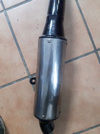 ESCAPE GSXR 750 SLABSIDE.