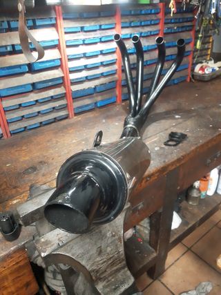 ESCAPE GSXR 750 SLABSIDE.