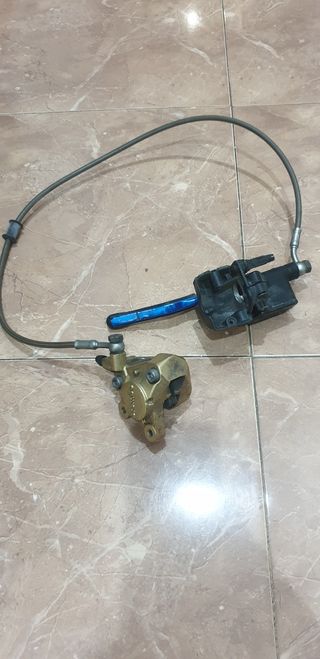 Pinza de freno delantero  Yamaha aerox