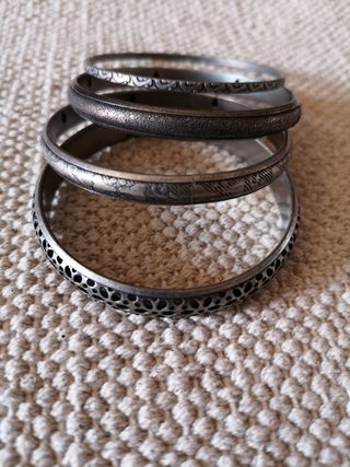 Conjunto de 4 pulseras