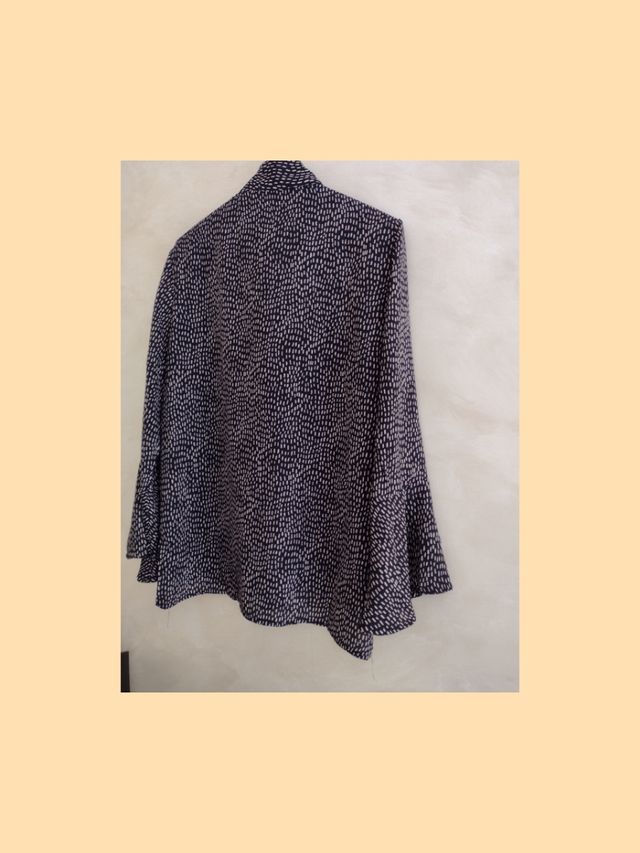 camicetta  fantasia nera e bianca