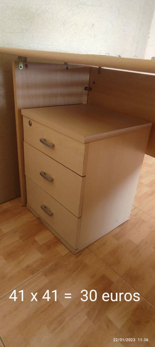 academia escuela material pupitres sillas cajonera