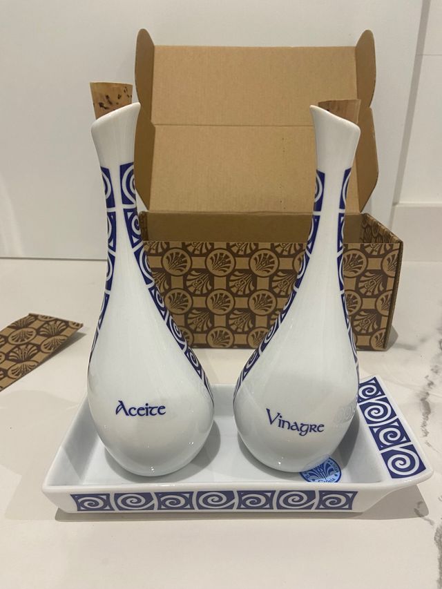 Conjunto de recipientes de aceite y vinagre