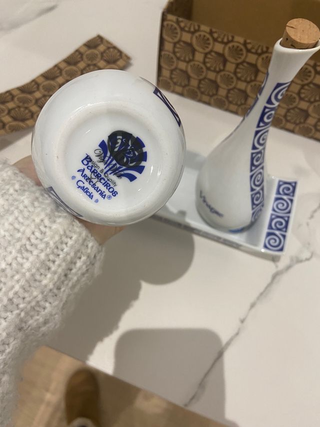 Conjunto de recipientes de aceite y vinagre