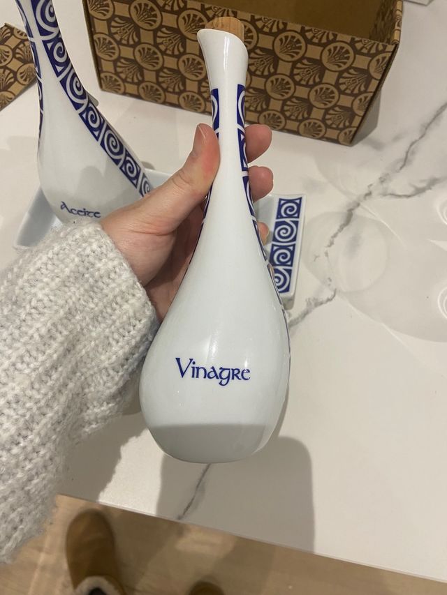 Conjunto de recipientes de aceite y vinagre