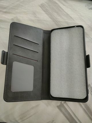 Se vende funda imitación piel de Realme X2 pro